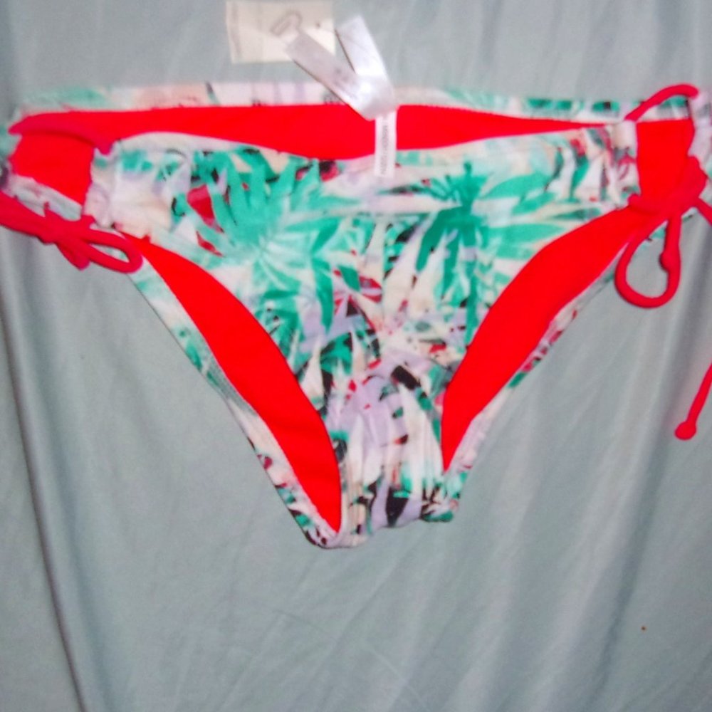 NEW  size small green  white bikini swim wear suit bottom womens